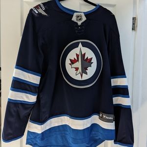 Authentic Winnipeg Jets jersey bnwt